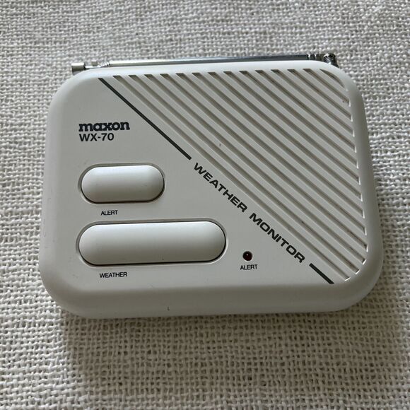 Weather Radio Monitor Maxon WX-70 Severe  Tornado Battery Operated A5 - Picture 5 of 8